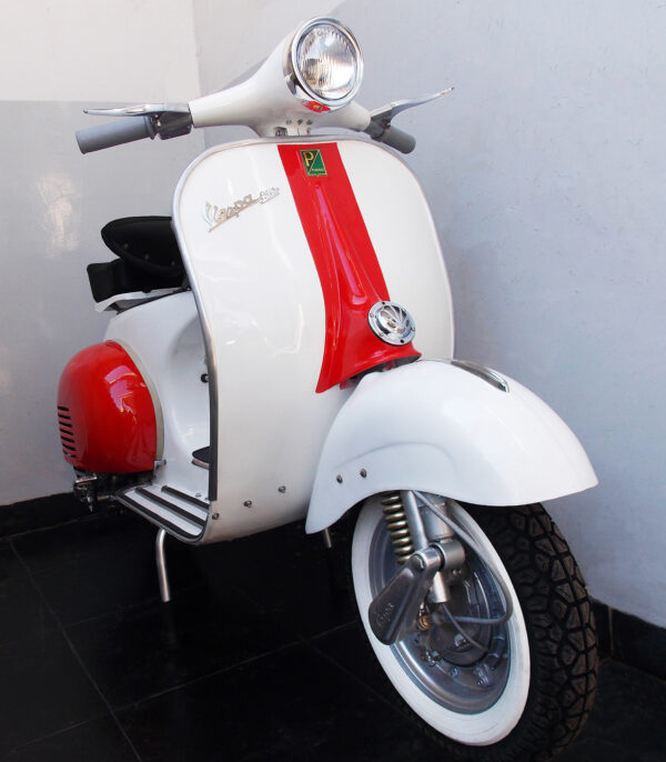 Vespa Scooter Helmet - Image 6